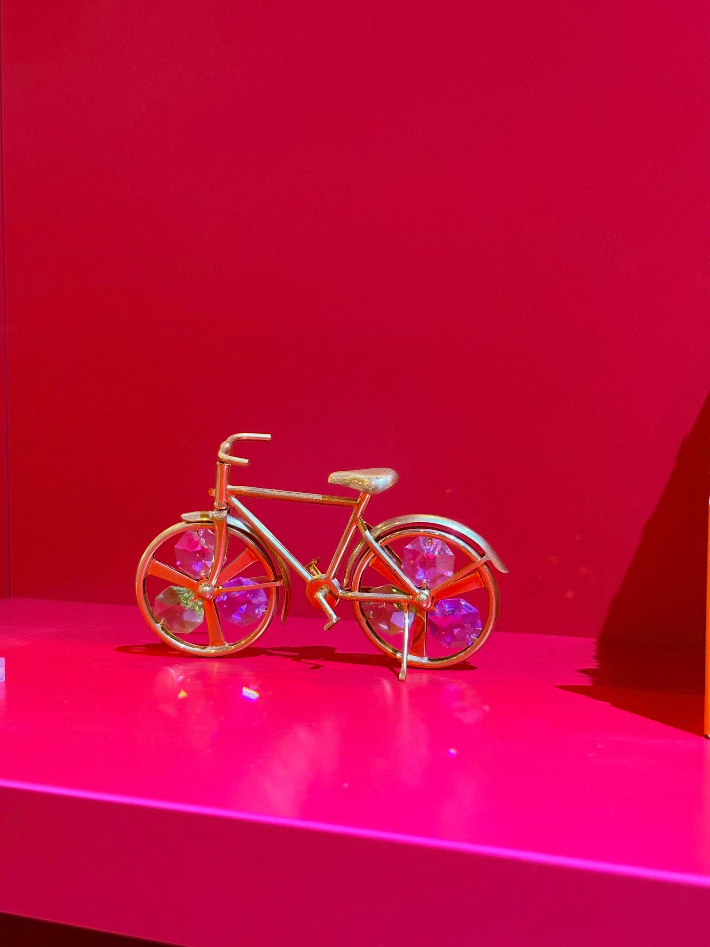 店内にはいろいろな自転車小物があります🚲