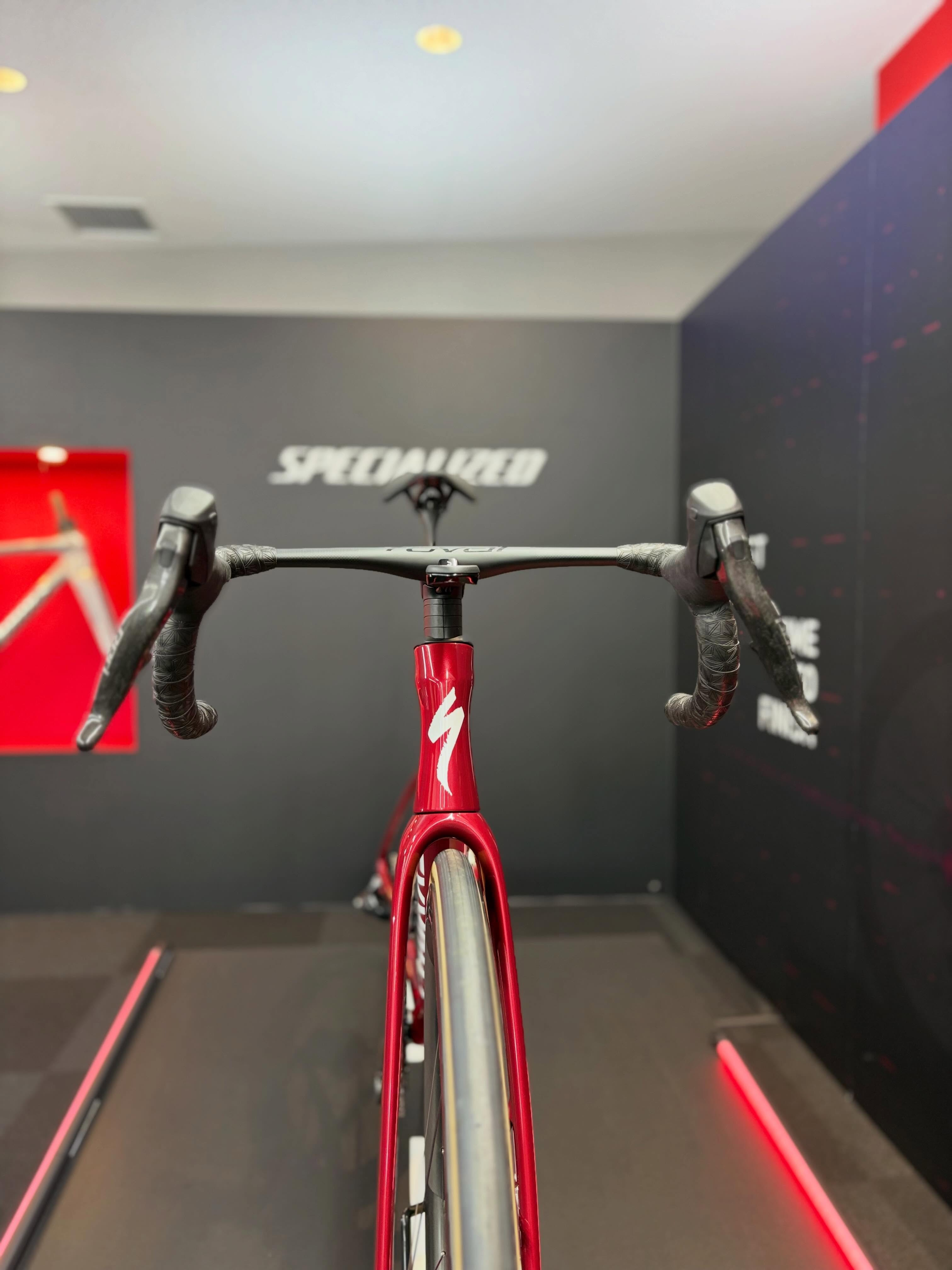 いよいよ発売となりました【 TARMAC SL9 】