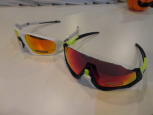 オークリー新型アイウェア入荷！