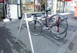 自転車の駐輪方法　バイクラック